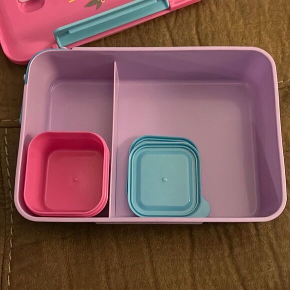 Disney Princess Plastic 3-Section Seal Food Storage Container - Picture 6 of 9